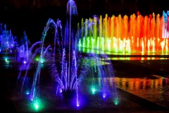 Rzeszowska Fontanna Multimedialna przy al. Lubomirskich.
Źródło - Archiwum Urzędu Miasta Rzeszowa - fot. Tadeusz Poźniak.