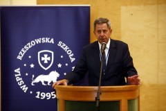 prof. Andrzej Zoll (b. Prezes Trybunału Konstytucyjnego i b. Rzecznik Praw Obywatelskich; WSPiA i UJ).